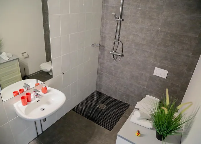 Πανσιόν Plantagengut Hosterwitz 3*